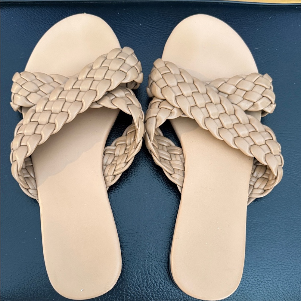 Amazon Essentials Braided Sandals in Tan